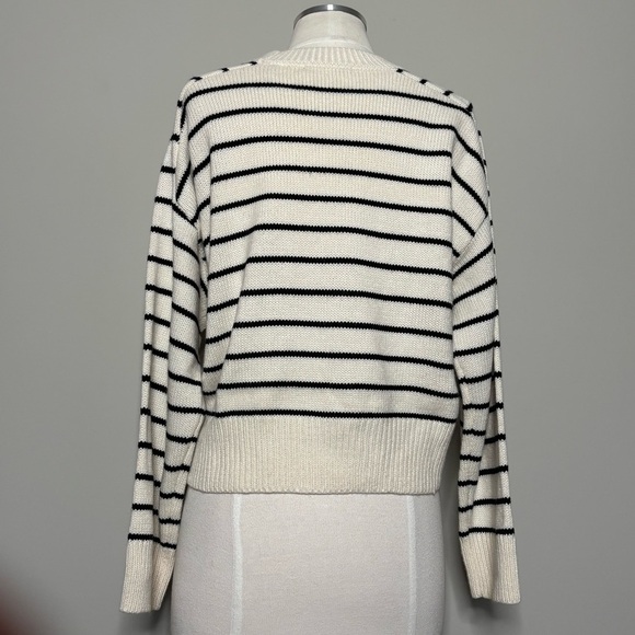 T Tahari Cream and Black Stripe Cropped Sweater, Small - Picture 6 of 13
